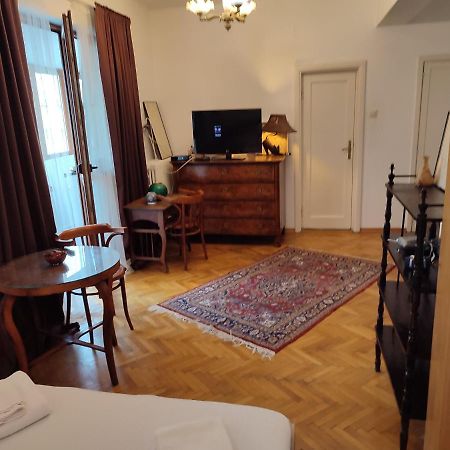Accommodation Ateneu Palace Bukarest Eksteriør billede