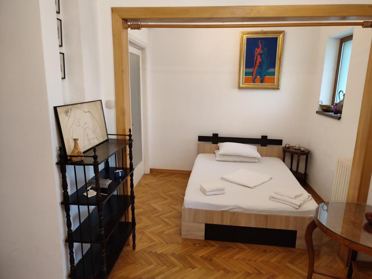 Accommodation Ateneu Palace Bukarest Eksteriør billede