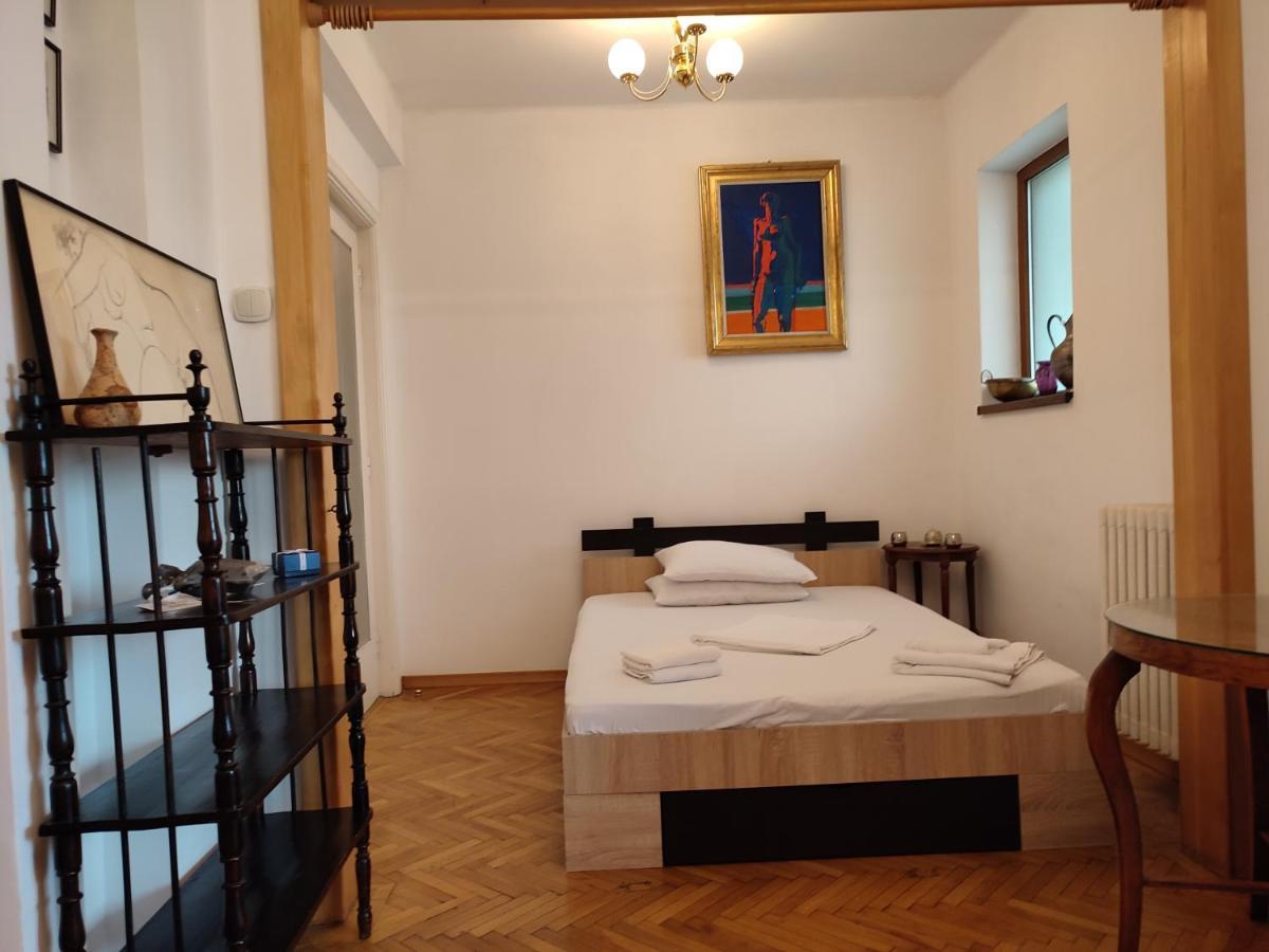 Accommodation Ateneu Palace Bukarest Eksteriør billede